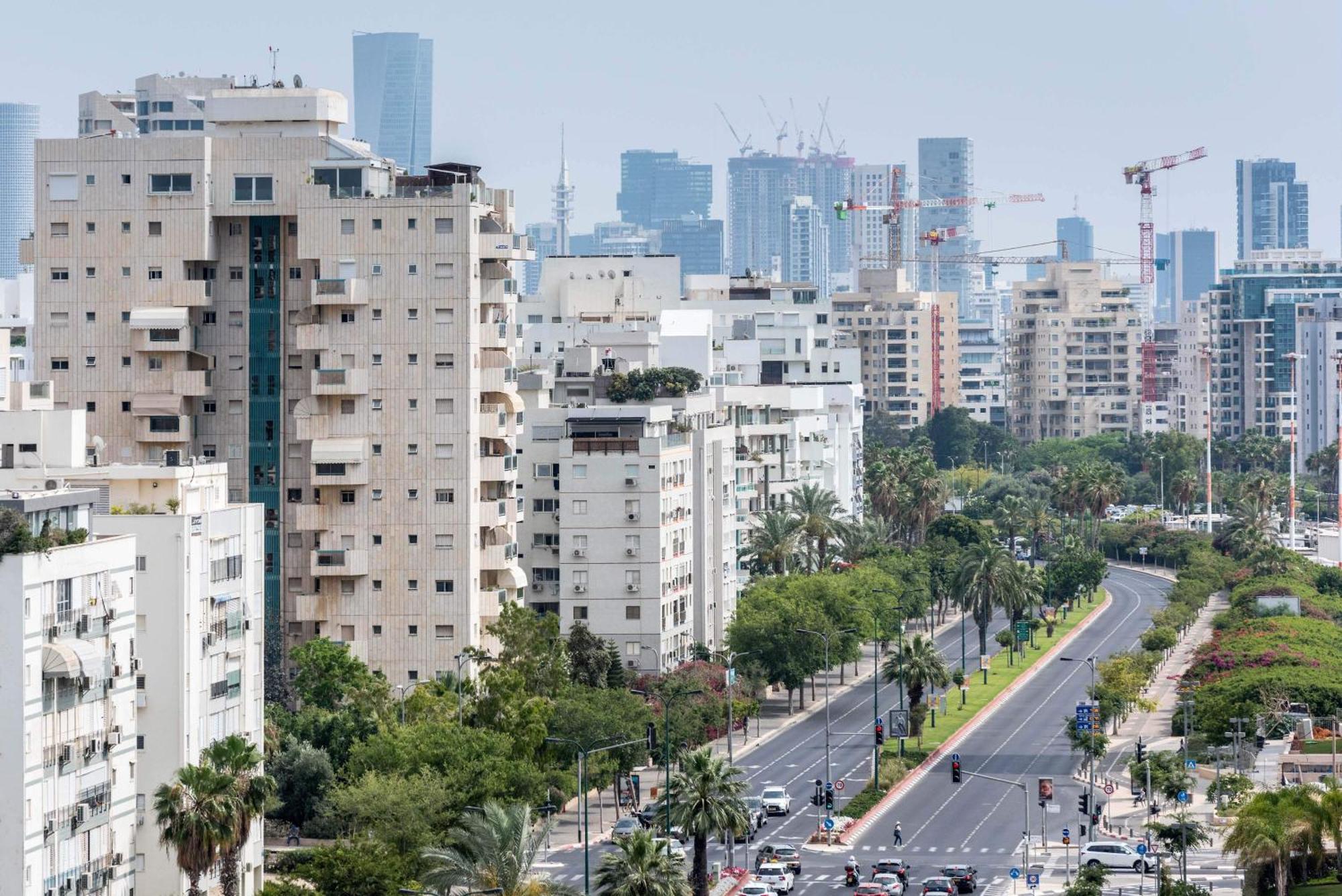 Urban Gem With Outdoor Lounge By Sea N' Rent Lägenhet Tel Aviv Exteriör bild